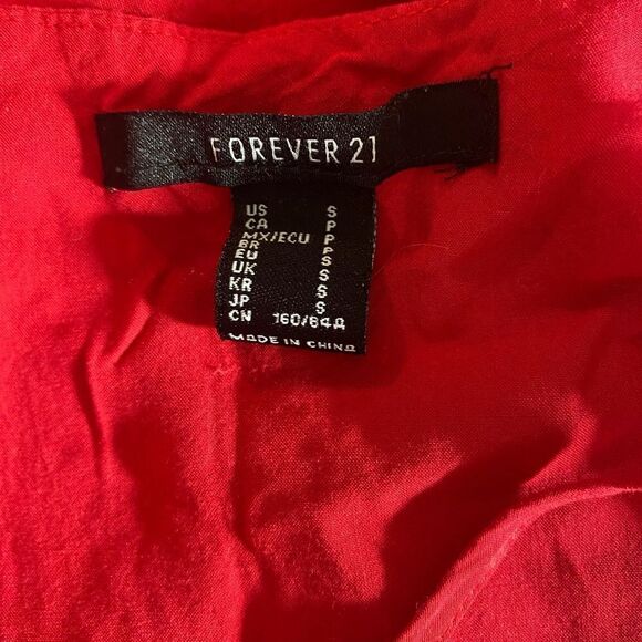 Forever 21 Red Ruffled Crop Top - Size S - Picture 4 of 4